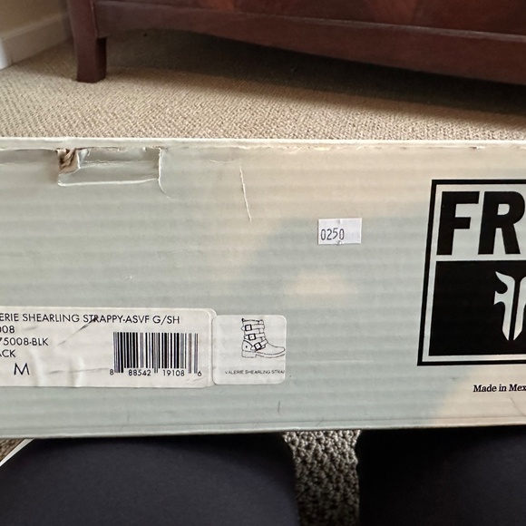 Frye - Picture 2 of 3